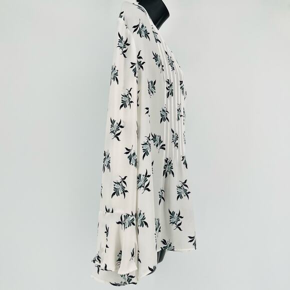Ann Taylor Floral Pin Tuck Blouse in White/Blue Size XL - Picture 3 of 9